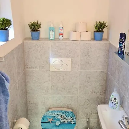 Modernes Grosses -room James Bond- Nahe Frankfurt Mit Minikuche *
